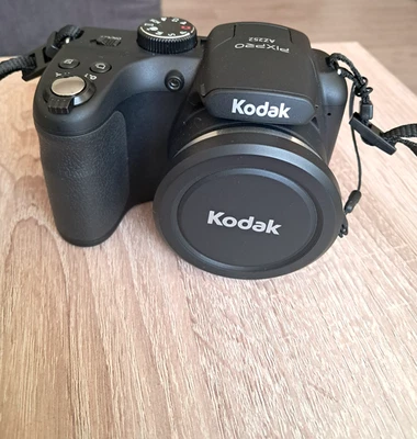 Kodak Pixpro AZ252 Digitalkamera 16 MP 25x opt. Zoom OIS - Bild 1 von 4