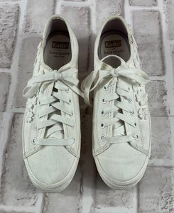 Kate Spade & Keds Sneakers Womens Sz 7 Ivory Triple Kick Flower Applique Lace Up - Picture 1 of 6