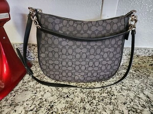 Coach Ellie File Hand Bag Purse In Black Signature Canvas - Handbag Crossbody - Picture 1 of 7