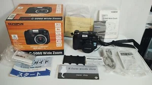 Olympus C-5060 Camedia Wide Zoom 5MP Black Digital Camera W/BOX F/S from JPN - Picture 1 of 16