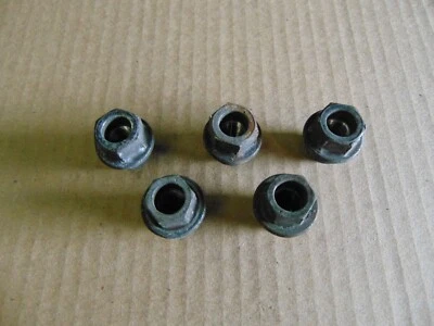 Ford Crown Victoria 2003-2011 5 tuercas usadas #7816 Foto 1 de 3