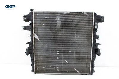 Nissan Armada 2017-2023 motor 5,6 L refrigerante radiador de refrigeración OEM Foto 1 de 4