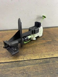 VOLVO V70 S80 XC70 S60 RHD / FUEL FILLER CAP LOCK ACTUATOR / 861131-36 2008-on - Picture 1 of 15