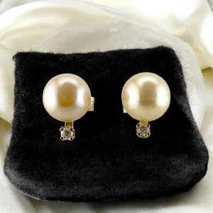 Vintage 14K Gold 5.8 mm Pearl & Diamond Stud Earrings 0.9 grams - Picture 1 of 6
