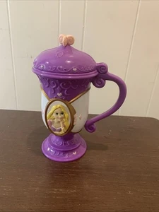Tazza tazza Disney Raperonzolo con coperchio ribaltabile Disney su ghiaccio Frozen souvenir - Foto 1 di 6