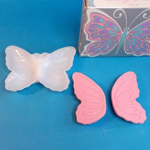 Vtg 70s Avon WINGS OF BEAUTY Butterfly Milk Glass Soap Dish 2 Hostess Soaps NOS - Picture 1 of 6