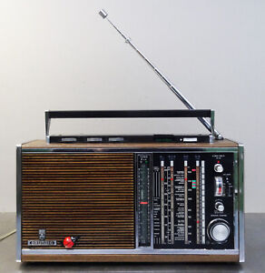 Grosses Grundig  Satellit 6000 Weltempfänger Transistor Radio