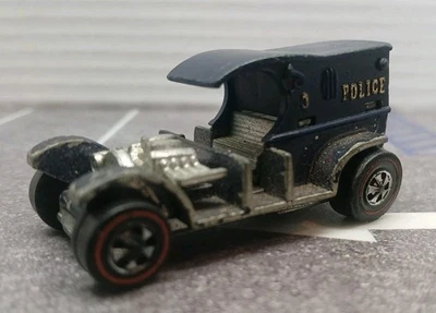 Vintage classic Hot Wheels 1969 Redline Police Paddy Wagon - Image 1 of 4