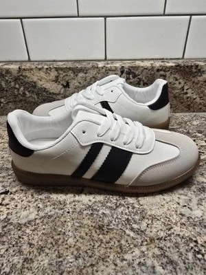 Striped Lace-Up Flat Sneakers - Women's Size 7 - Изображение 1 из 4