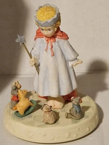 Hallmark Spoonful Of Stars Special Days Bring Magic Moments Becky Kelly Figurine - Imagen 1 de 10