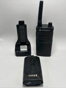 Motorola RMU2040 4-Channel Portable Water Resistant 2-Way Radio Walkie Talkie - Afbeelding 1 van 24