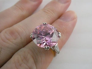 Ross Simons Sterling Silver Pink Crystal Cocktail Ring Size 5.5 Weighs 8.3g - Picture 1 of 15