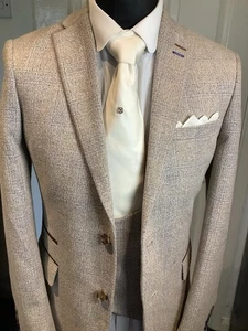 Men’s Three Piece Suit Beige Check By 165 38R Slim fit Poly Mix Excellent Cond - Picture 1 of 24