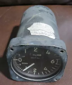 Vintage Aerosonic Vertical Velocity Indicator AU-9/A P/N RC-60-MS-AAU-9/A - Picture 1 of 8
