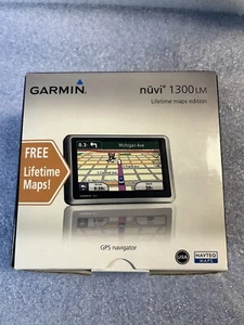 Garmin nuvi 1300LM Gps Lifetime Maps Edition - Picture 1 of 12