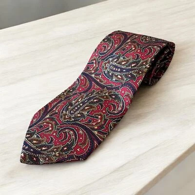 Vintage Abercrombie & Fitch Gentlemen's Clothier Men's Paisley Silk Necktie  Foto 1 de 4