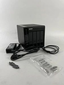 QNAP TR-004 4 Bay USB Type-C Direct Attached Storage - Photo 1/7