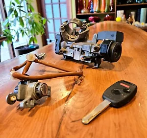 2005-2007 HONDA ODYSSEY IGNITION SWITCH AND DOOR LOCK SET WITH 1 KEY OEM 05-07 - Picture 1 of 4