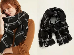 NWT Old Navy Long Flannel Blanket Scarf Wrap Shawl Tartan Pashmina Black Plaid - Picture 1 of 6