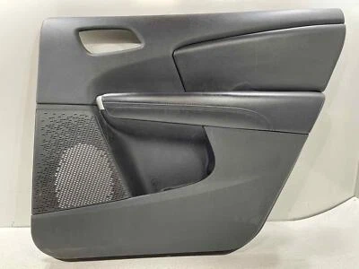 Черная отделочная панель задней правосторонней пассажирской двери для Dodge Travel SXT 2011–2020 годов от оригинального производителя - Изображение 1 из 4