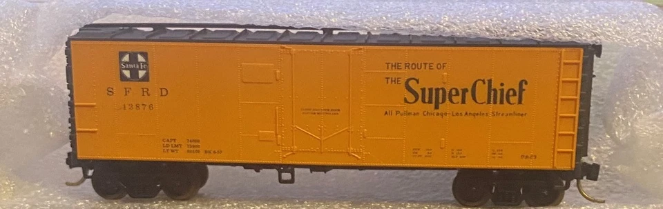 Various N - 40' Boxcar SuperChief Santa FE SFRD 13876 - RTG - Image 1 of 1