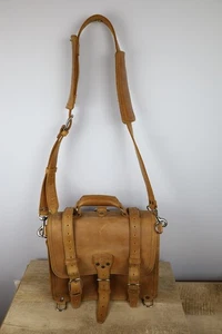 Saddleback Leather Co. Classic Briefcase Flight Messenger Crossbody Shoulder Bag - Picture 1 of 24