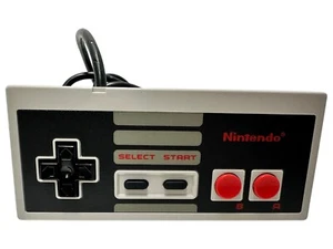 Controller Nintendo NES originale OEM modello NES-004: autentico, testato e funzionante - Foto 1 di 4