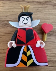 Lego Disney 100 Queen of Hearts Minifigur - Bild 1 von 2