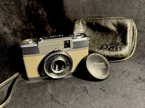 Olympus PEN EE 35mm Film Camera Grey With Lens Cap & Leather Bag - Picture 1 of 13