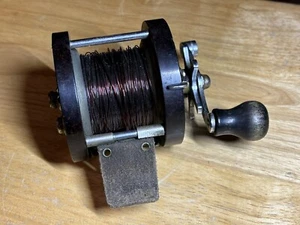 Vintage Surf King Horrocks-Ibbotson Co. Fishing Reel - Picture 1 of 14
