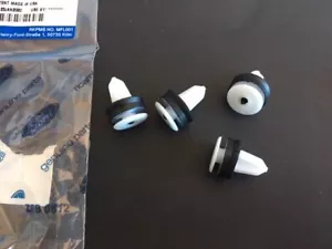 FORD TRANSIT CUSTOM + TRANSIT MK8 - CLIPS PARA MOLDEO DE PLÁSTICO TIRAS LATERALES - Imagen 1 de 2