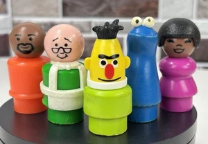 Sesame Street Little People Lot of 5 Bert Cookie Monster Gordon Susan Mr Hooper - Picture 1 of 12