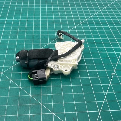 06-11 MERCEDES-BENZ W219 CLS CLASS FRONT LEFT SIDE WINDOW REGULATOR MOTOR OEM - Image 1 of 4