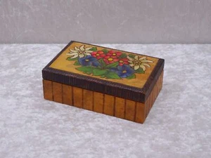 Antikes Holz Kästchen Alpenblumen Vintage Handmade Spindelmühle Riesengebirge - Picture 1 of 7