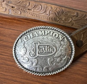 Justin belt Women’s brown Tooled Size 27-31 - Picture 1 of 3