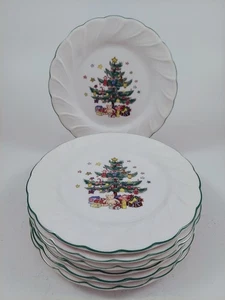 Set of 7 Nikko Happy Holidays Christmas Tree Salad Dessert Plates Japan Green - Picture 1 of 7