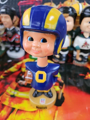 VINTAGE 1975 Los Angeles RAMS LA Vintage Sports Specialties Bobblehead #57 Cover