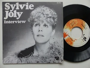 Sylvie Joly – L'interview / Catherine Barclay – 62 318 - Picture 1 of 2