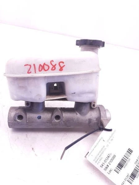 03 04 05 06 07 GMC SIERRA 1500 PICKUP Cilindro Maestro Freno 18047527 Foto 1 de 4