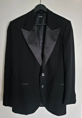 Chaqueta Esmoquin Borgo 21 Prensa Etiqueta Negra Giorgio Armani Premios de la Academia Oscar 40 Foto 1 de 4