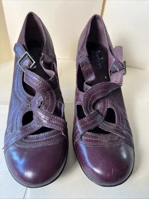 INDIGO BY CLARKS Women Shoes Size 10M BURGUNDY LEATHER 3” Heels, Woven Design - Image 1 of 4