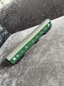 Triang OO Gauge R622 - BR MK1 Corridor Composite Coach S15873 - Picture 1 of 10