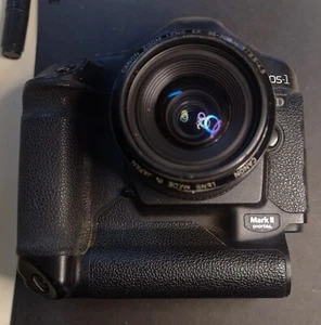 Canon EOS-1 Mark II BUNDLE!! (READ DESCRIPTION) - Picture 1 of 7