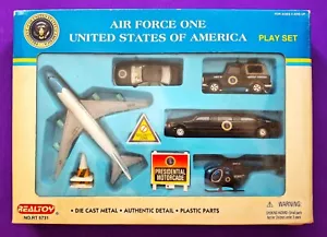 AIR FORCE ONE Set da gioco modello aeroporto, elicottero limousine, polizia, servizi segreti. - Foto 1 di 2