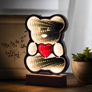 Oso de peluche Northlight 3D iluminado con corazón espejo infinito - 8" - Imagen 1 de 7