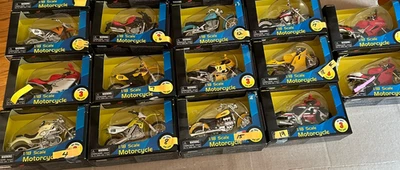 Motocicletas dirigíveis 203 1:18 Kid Connection você escolhe comprar mais economize mais - Imagem 1 de 4