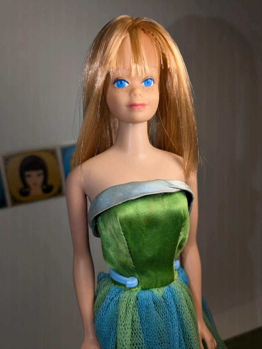 バービー　ビンテージ　ミッヂ　1963 + レインコート　レア 1963 Midge Doll Indiana Vintage Barbie Dolls (Pre-1967) for