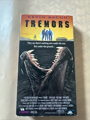(#67).Tremors - Kevin Bacon, Fred Ward- Horror Movie VHS - 1989. Not tested. - Image 1 of 4