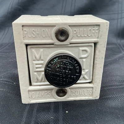 Genuine top quality  made Vintage MEM DIX Ceramic Fuse Box 10 Amps 250 Volts - Image 1 of 4