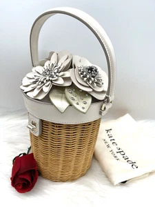 AUTÉNTICA NUEVA CON ETIQUETAS Bandolera Kate Spade New York Novia Mimbre 3D Floral Maceta Mango Superior - Imagen 1 de 17